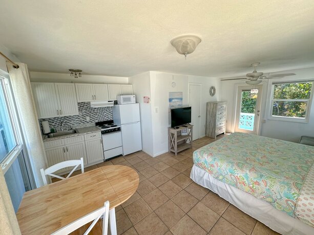 Imagen general del Hotel Pearl Beach Inn. Foto 4