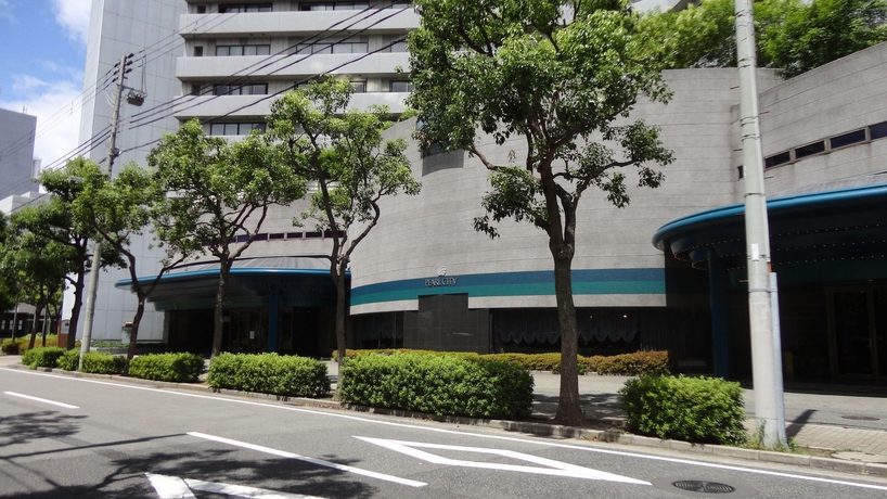 Imagen de los exteriores del Hotel Pearl City Kobe. Foto 11