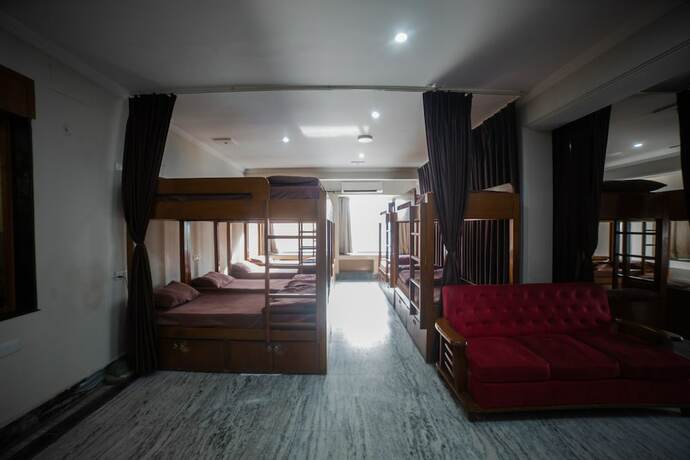 Imagen general del Hotel Pearl Courtyard Dormitory. Foto 6