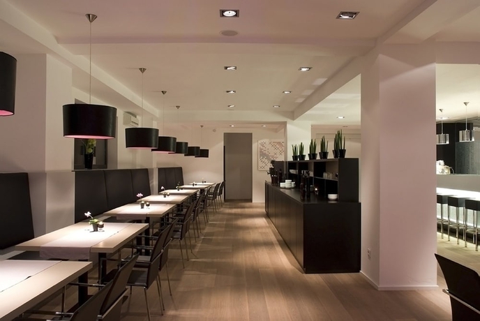 Imagen del bar/restaurante del Hotel Pearl Design - Frankfurt City. Foto 3