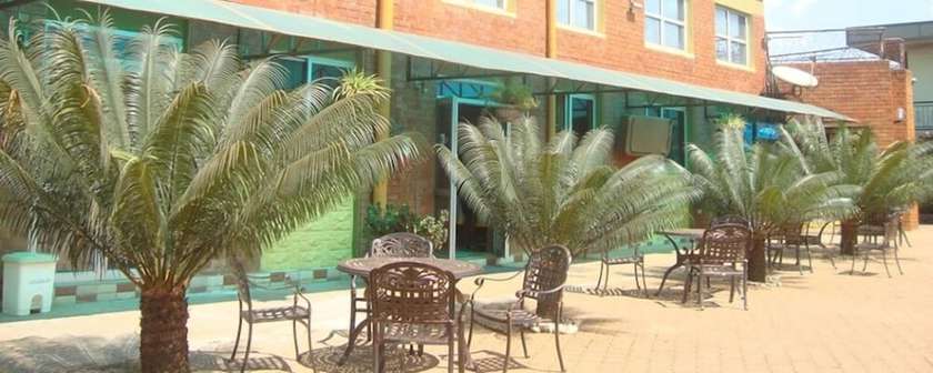Imagen de los exteriores del Hotel Pearl Highway. Foto 11