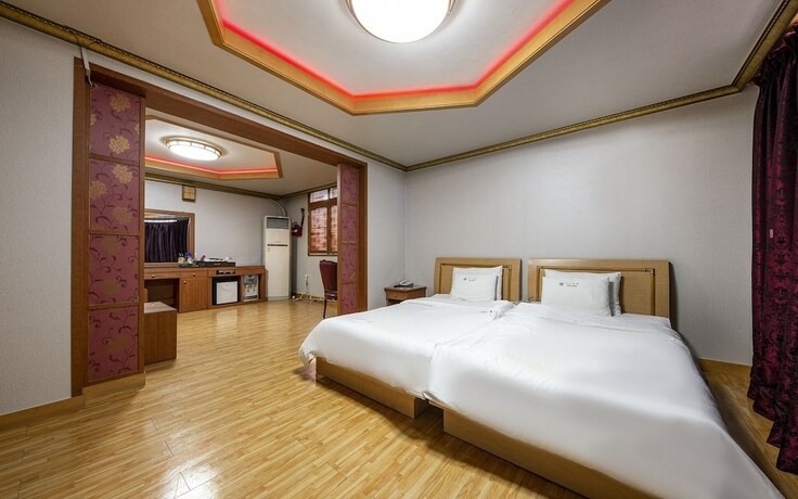 Imagen de la habitación del Hotel Pearl, Jinju. Foto 4