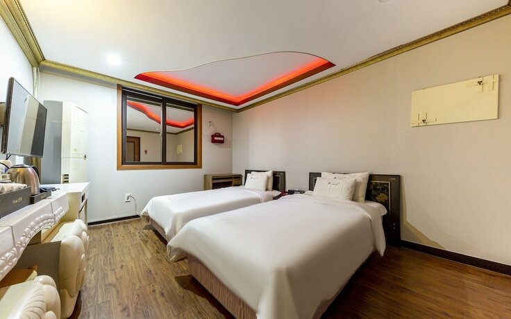 Imagen de la habitación del Hotel Pearl, Jinju. Foto 5