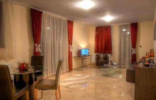 Imagen de los interiores del Hotel Pearl Lodge. Foto 28