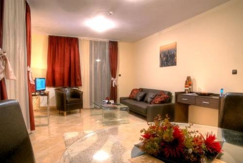 Imagen general del Hotel Pearl Lodge. Foto 9