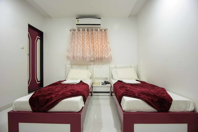 Imagen de la habitación del Hotel Pearl, Navi Mumbai. Foto 3
