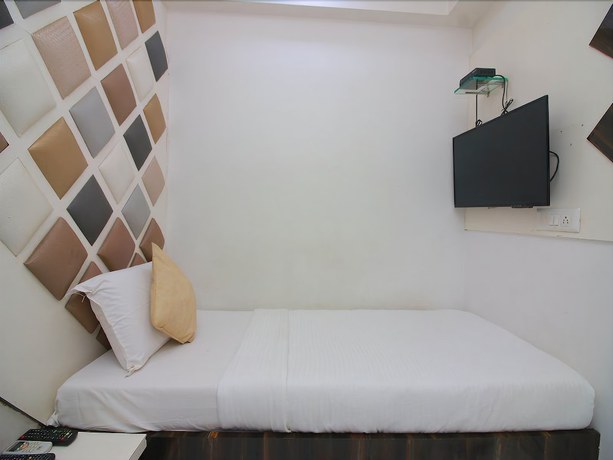 Imagen de la habitación del Hotel Pearl, Navi Mumbai. Foto 8