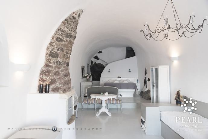 Imagen de la habitación del Hotel Pearl On The Cliff and Suites. Foto 8