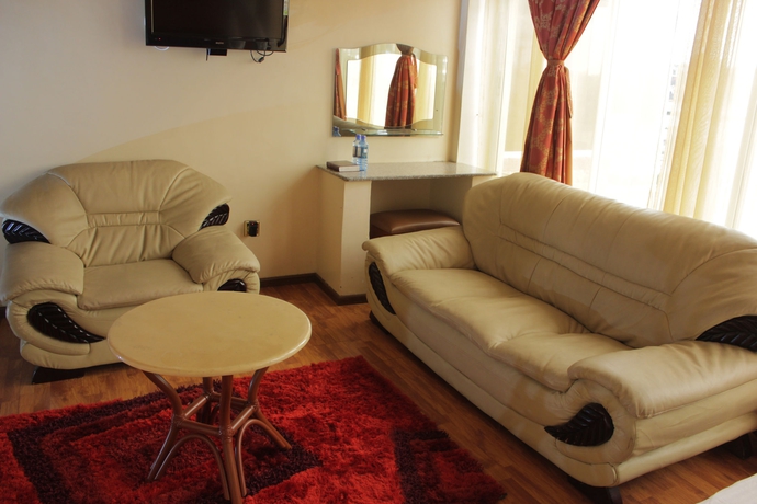 Imagen de los interiores del Hotel Pearl Palace. Foto 10