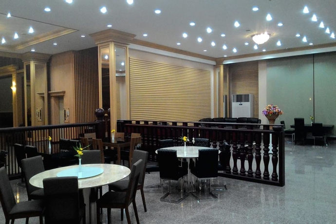Imagen de los interiores del Hotel Pearl Resort And Hotel. Foto 16