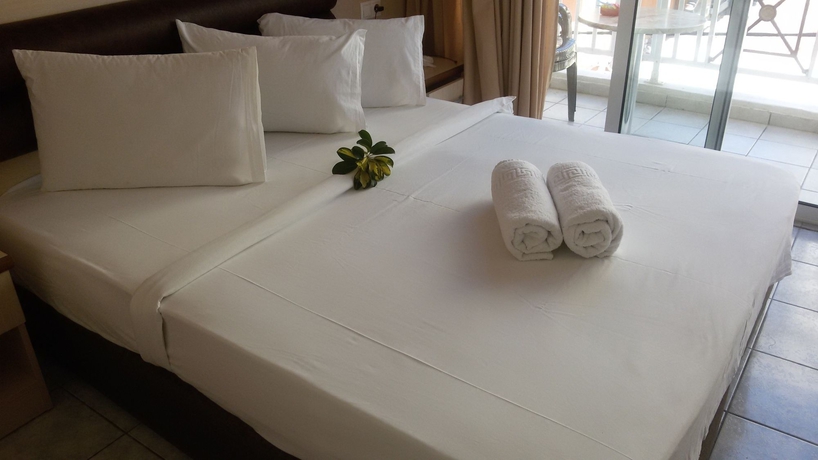 Imagen de la habitación del Hotel Pearl, Rodas Town. Foto 6