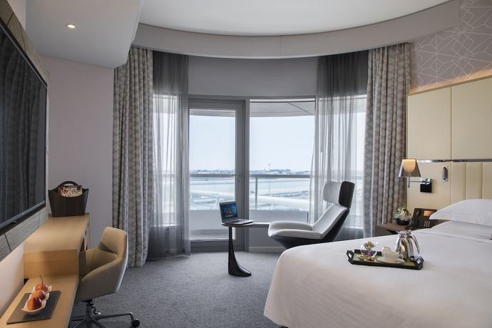 Imagen de la habitación del Hotel Pearl Rotana Capital Centre. Foto 14