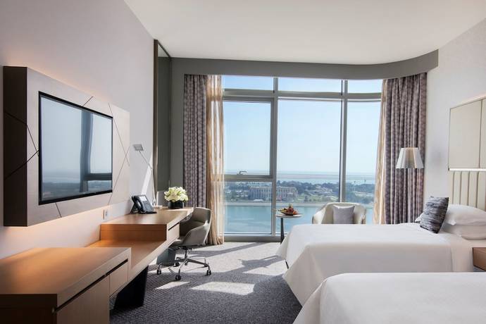 Imagen de la habitación del Hotel Pearl Rotana Capital Centre. Foto 16