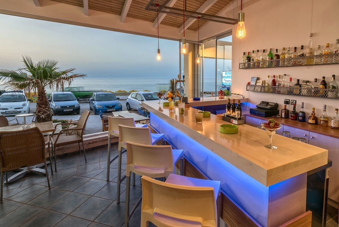 Imagen del bar/restaurante del Hotel Pearl Seabreeze Suites. Foto 3