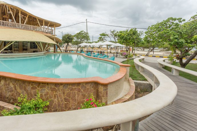 Imagen de la piscina del Hotel Pearl Sunset Resort. Foto 20