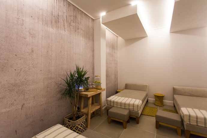 Imagen de la piscina del Hotel Pearl Valley By Mantis. Foto 19