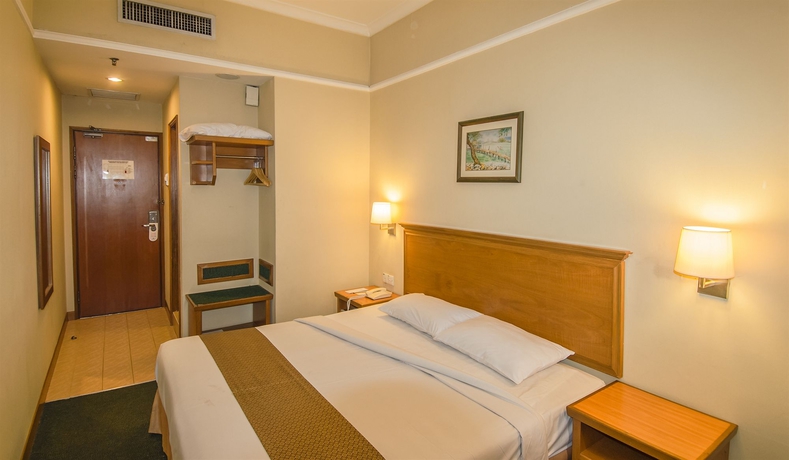 Imagen de la habitación del Hotel Pearl View. Foto 9