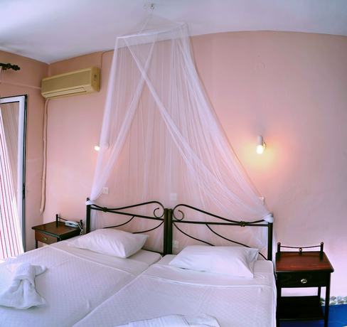 Imagen de la habitación del Hotel Pebble Beach. Foto 11