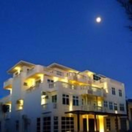 Imagen general del Hotel Pebbles Inn. Foto 5