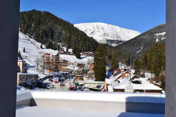 Imagen general del Hotel Pecr Well. Foto 4