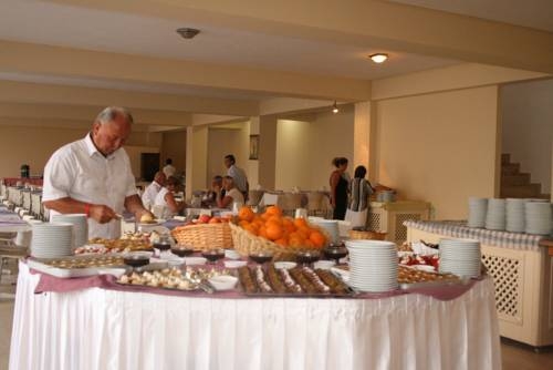 Imagen del bar/restaurante del Hotel Peda Gumbet Holiday Beach. Foto 2