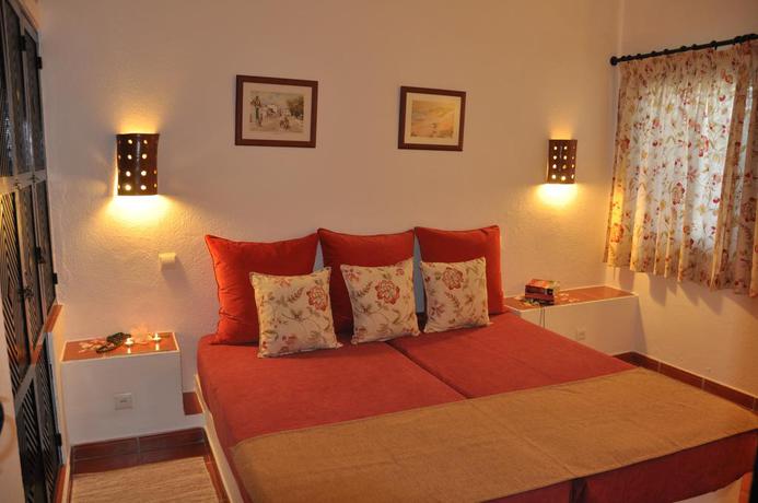 Imagen general del Hotel Pedras Da Rainha. Foto 16