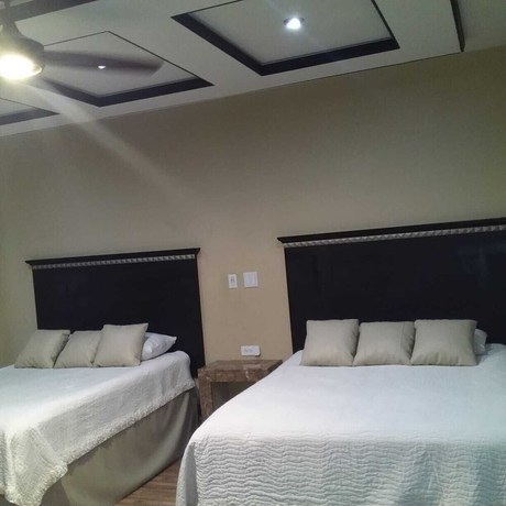 Imagen de la habitación del Hotel Pedregal. Foto 7