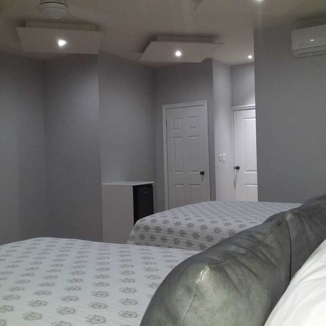 Imagen de la habitación del Hotel Pedregal. Foto 9