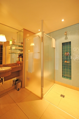 Imagen de la habitación del Hotel Peermont Metcourt At Emperors Palace. Foto 8