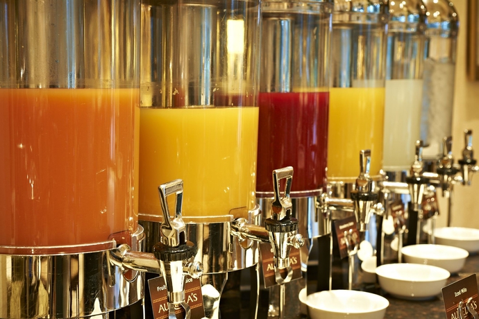 Imagen del bar/restaurante del Hotel Peermont Metcourt At Emperors Palace. Foto 3