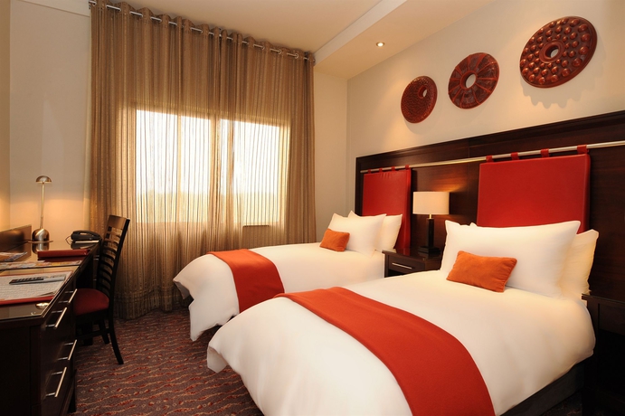 Imagen de la habitación del Hotel Peermont Mondior At Emperors Palace. Foto 6