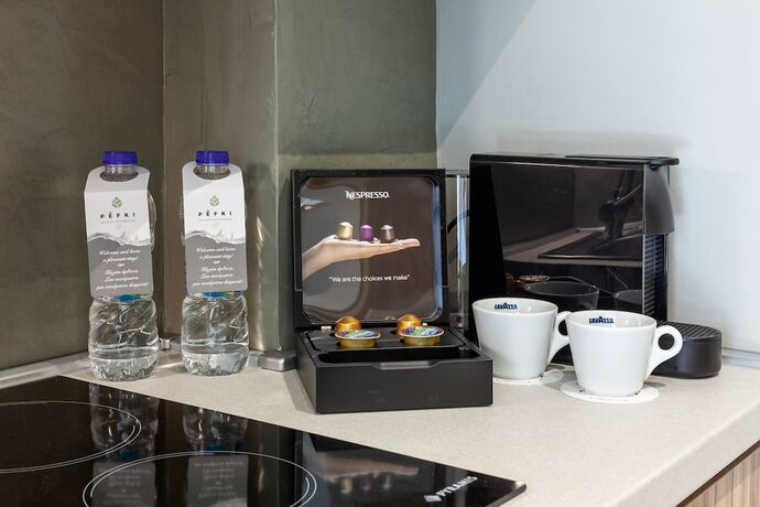 Imagen general del Hotel Pefki Deluxe Residences. Foto 3