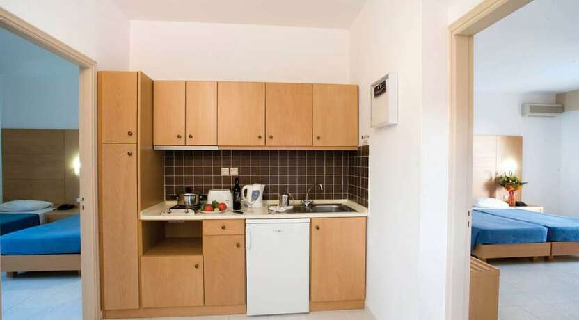 Imagen de la habitación del Hotel Pefki Islands Resort. Foto 19