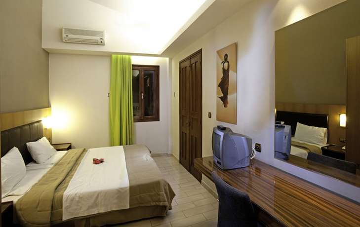 Imagen de la habitación del Hotel Pefkos Beach. Foto 5