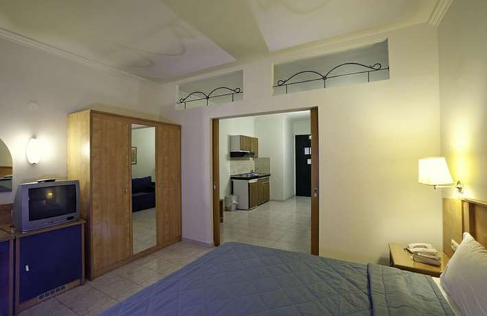 Imagen de la habitación del Hotel Pefkos Beach. Foto 11