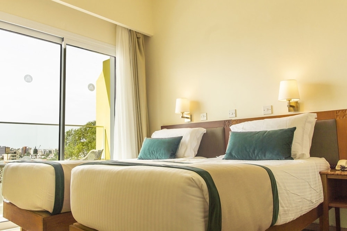 Imagen de la habitación del Hotel Pefkos. Foto 8