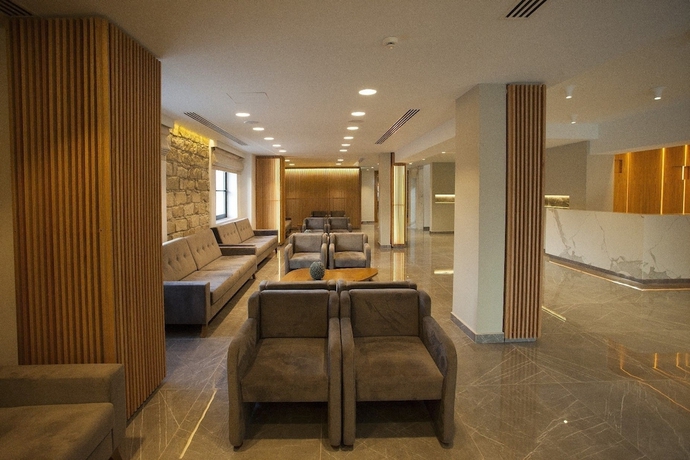 Imagen de los interiores del Hotel Pefkos. Foto 18