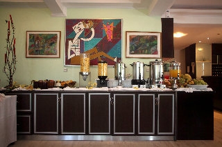 Imagen del bar/restaurante del Hotel Pegasos. Foto 7