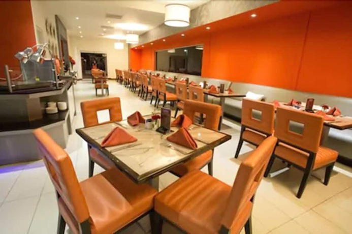 Imagen del bar/restaurante del Hotel Pegasus By The Waterfront. Foto 3