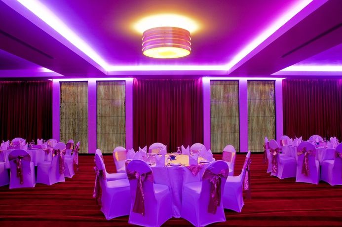 Imagen de los interiores del Hotel Pegasus Reef. Foto 13