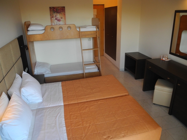 Imagen de la habitación del Hotel Pegasus, Roda. Foto 6