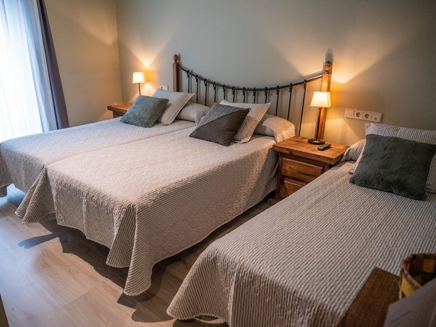 Imagen de la habitación del Hotel P&egrave;ira Blanca Gastron&oacute;mico. Foto 17