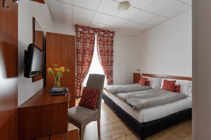 Imagen de la habitación del Hotel Pejo. Foto 7