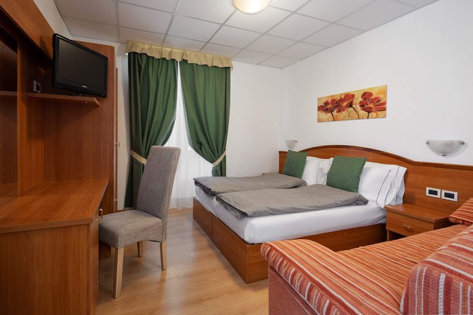 Imagen de la habitación del Hotel Pejo. Foto 18