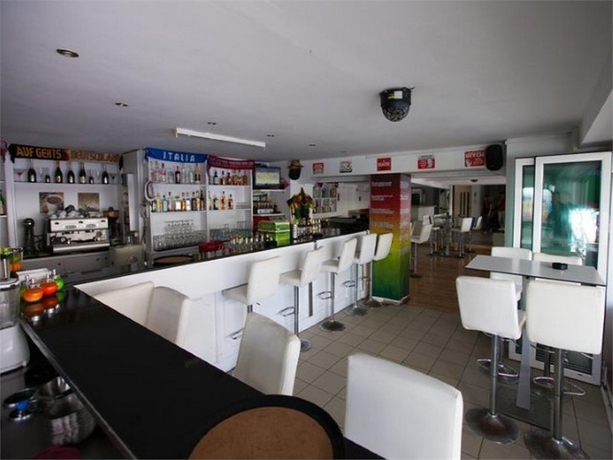 Imagen del bar/restaurante del Hotel Pela Maria. Foto 5