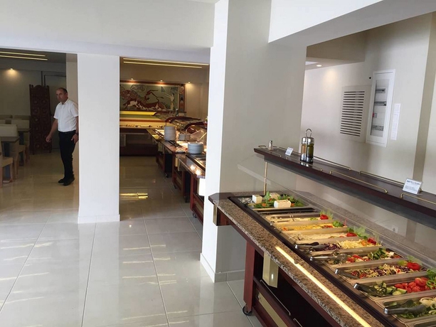 Imagen del bar/restaurante del Hotel Pela Maria. Foto 11