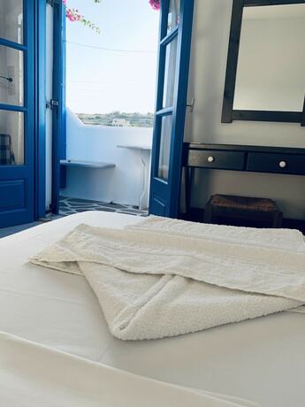 Imagen general del Hotel Pelagos Studios, Paros Ciudad. Foto 4