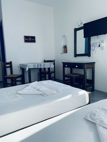 Imagen de la habitación del Hotel Pelagos Studios, Paros Ciudad. Foto 18