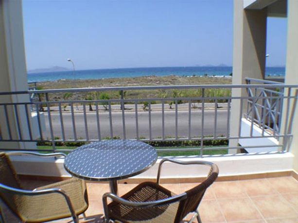 Imagen general del Hotel Pelagos Suites and Spa. Foto 8