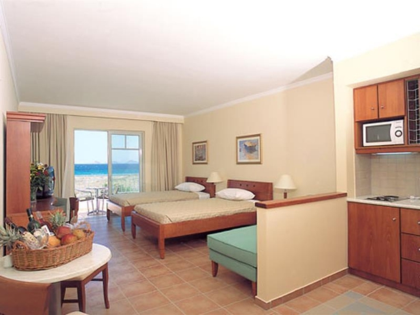 Imagen general del Hotel Pelagos Suites and Spa. Foto 10